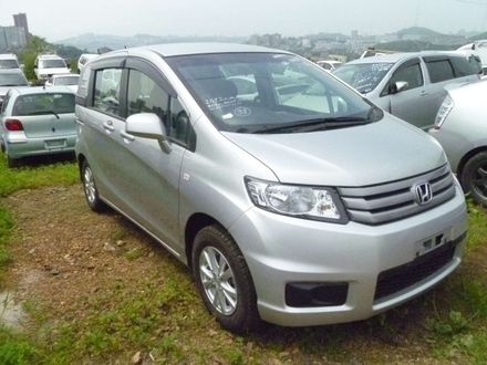 Honda Freed：Price Reviews Specifications - Japanese