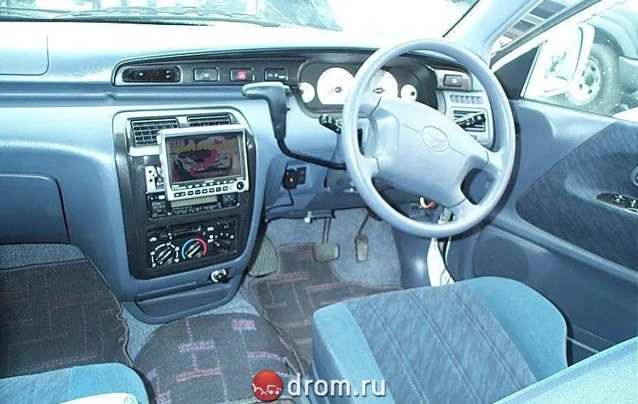 Toyota Town Ace Noah 2001