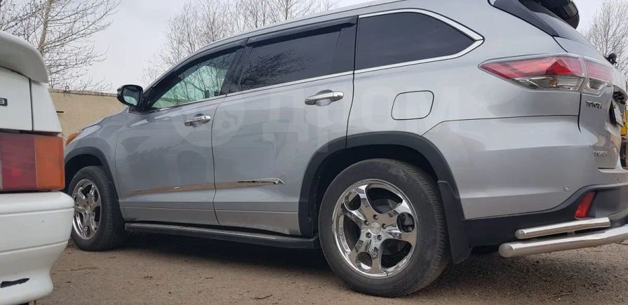 2019 год - Toyota Highlander 2019 года 2019 год