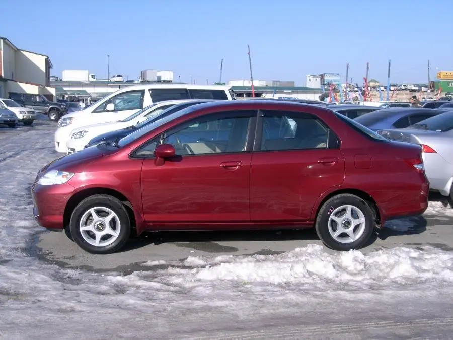 Honda Fit Aria 2004