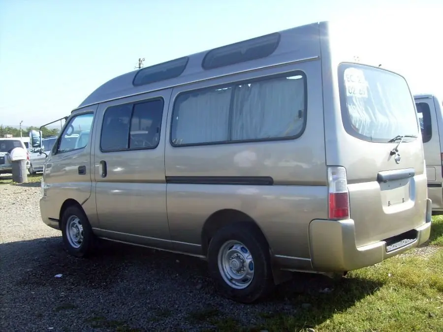 Ниссан Караван 2005
