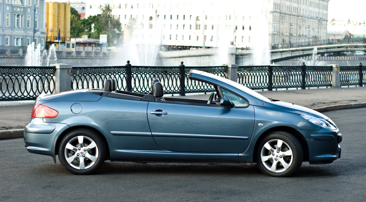 Самый маленький Peugeot превратился в кабриолет Самый маленький Peugeot превратился в кабриолет