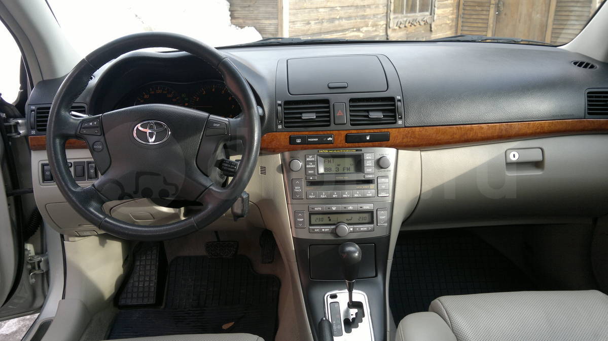 Купить Тойота Авенсис Левый Руль