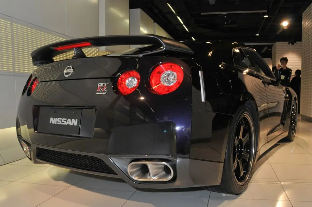 Nissan GTR r35 spec v