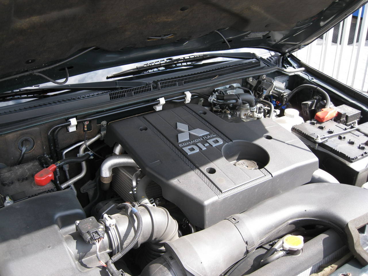 Mitsubishi pajero двигатель 3. Паджеро 4 дизель 3.2. Паджеро 4 мотор 3.0. Митсубиси Паджеро 4 3.2 дизель мотор. Двигатель Митсубиси Паджеро 3.2 дизель.