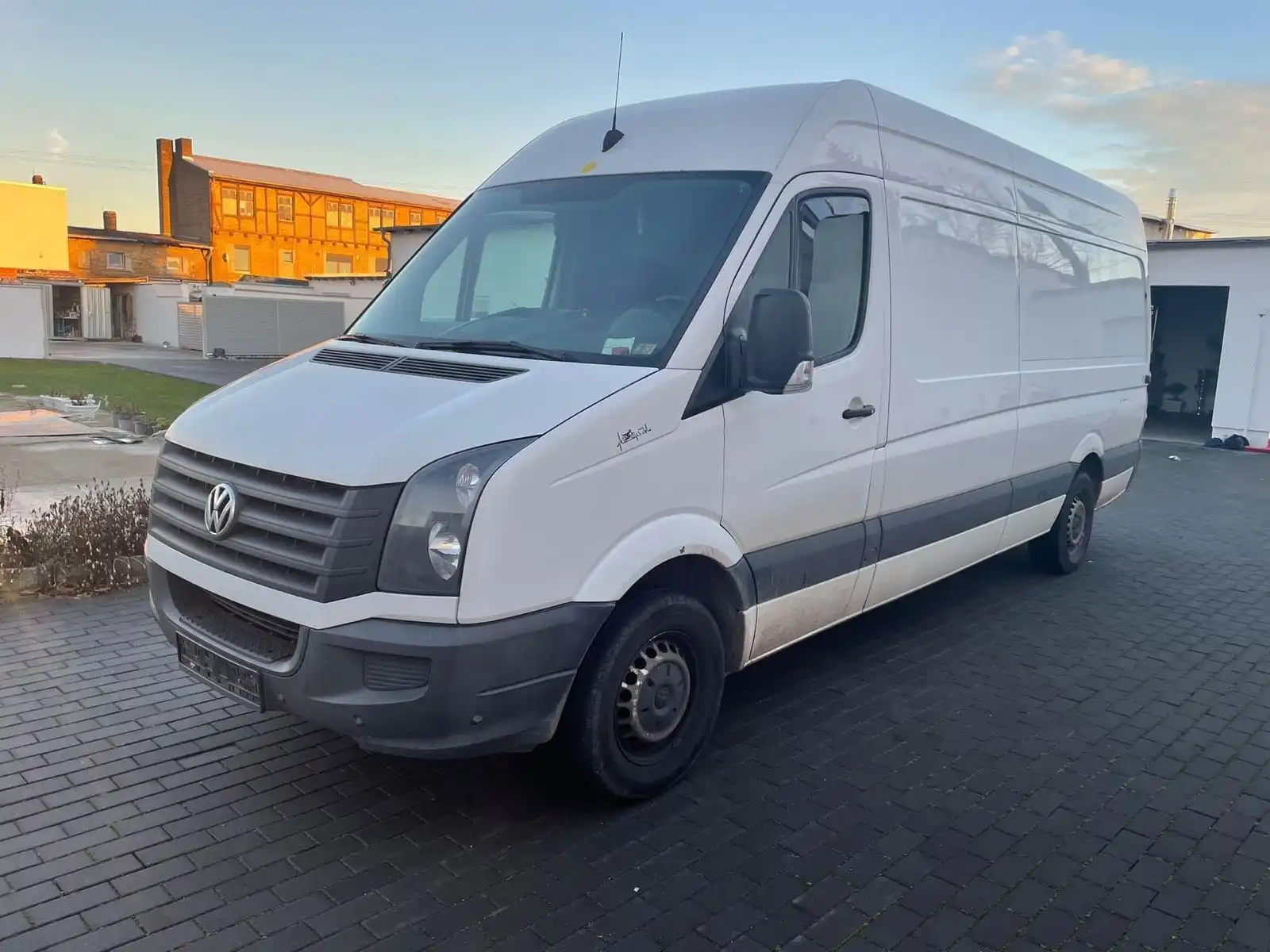 Volkswagen crafter 2015 sales