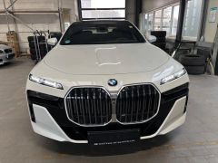 BMW i7, 2024