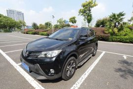 Toyota RAV4, 2015
