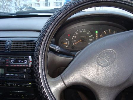 Toyota Carina 1995 - отзыв владельца