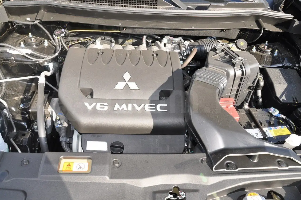 Двигатель мицубиси аутлендер хл. Двигатель Mitsubishi 6b31. Двигатель Mitsubishi Outlander 3.0 6b31. Outlander XL 3.0 двигатель. 6в31 двигатель Мицубиси.