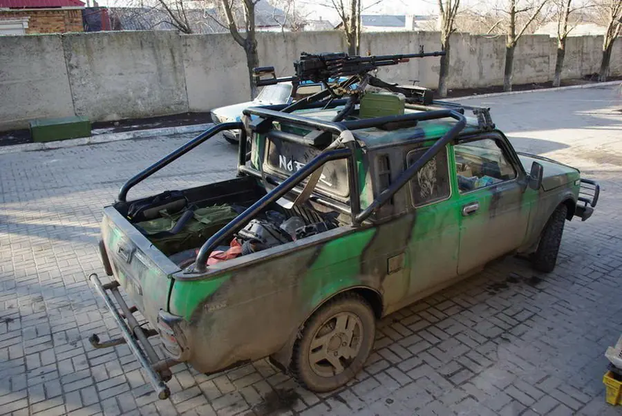 Боевые самоделки Продажами Lada в Сирии займутся импортеры Nissan