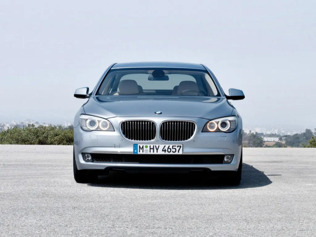 BMW 7-Series 2008, 2009, 2010, 2011, 2012, седан, 5 поколение, F01  технические характеристики и комплектации
