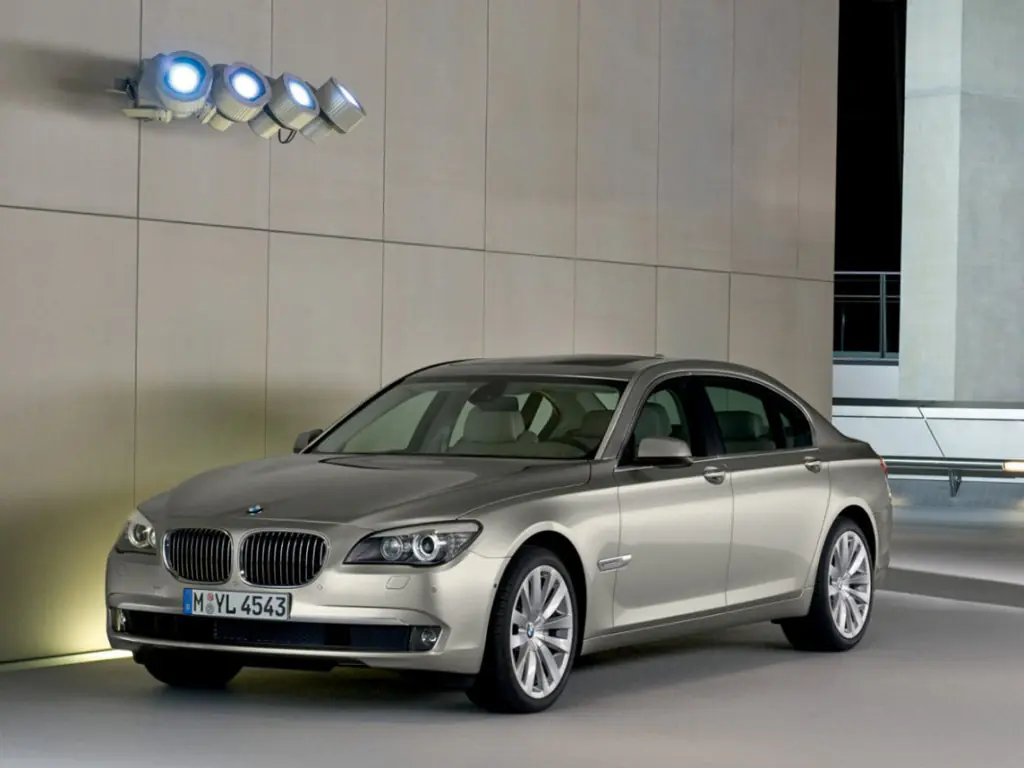 BMW 7-Series 2008, 2009, 2010, 2011, 2012, седан, 5 поколение, F01  технические характеристики и комплектации