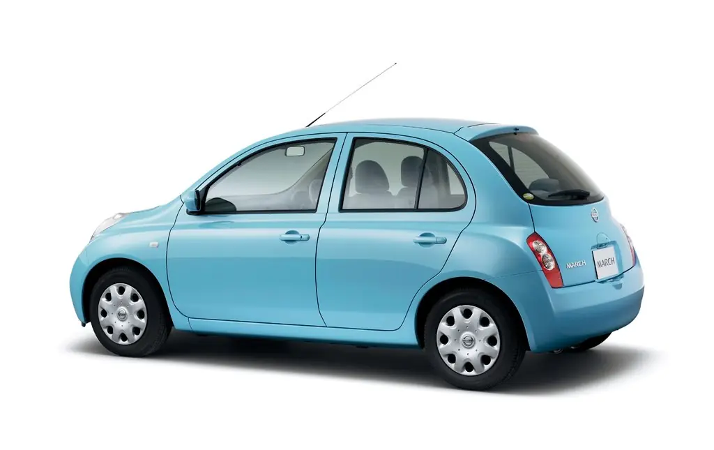 Nissan March 2