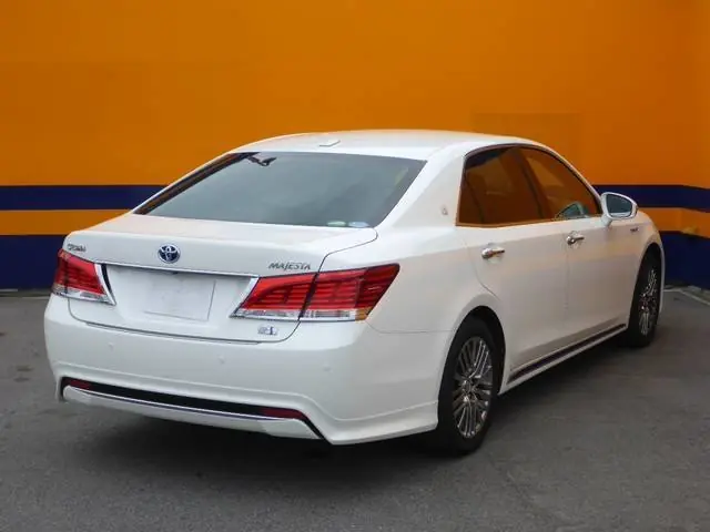 toyota crown majesta 2014 характеристики