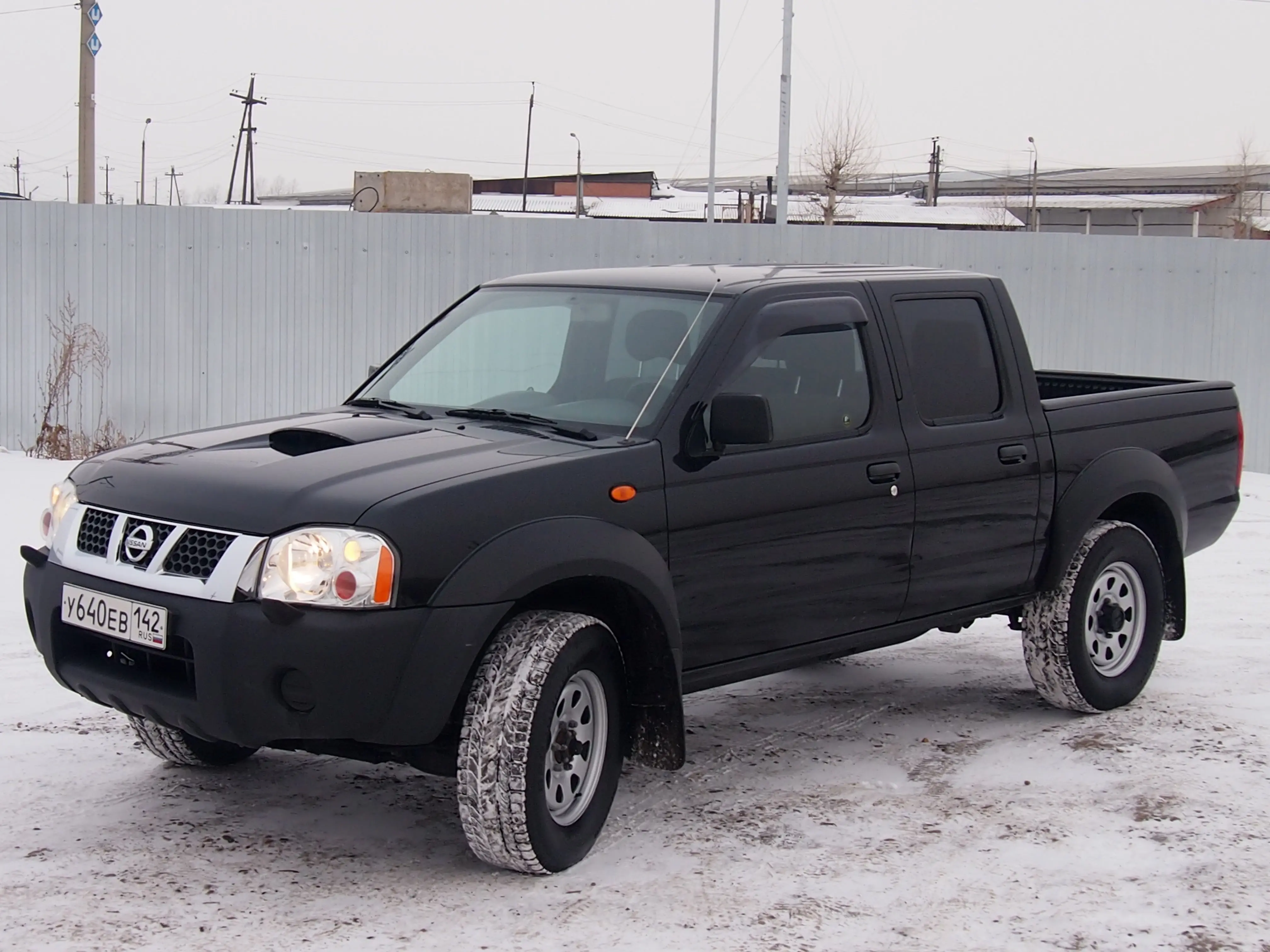 Мп 300. Nissan mp300. Ниссан МП 300. Ниссан НП 300. Nissan np300 2002.