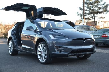 Tesla Model X, 2016