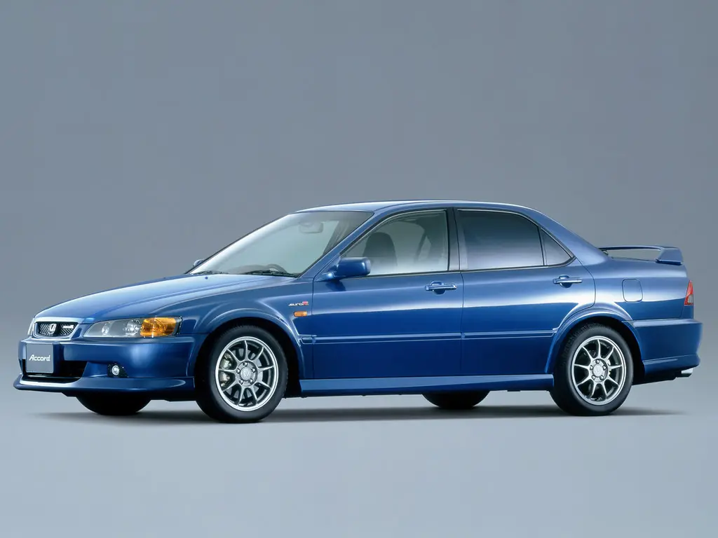Honda Accord рестайлинг 2000, 2001, 2002, седан, 6 поколение, CF, CL  технические характеристики и комплектации