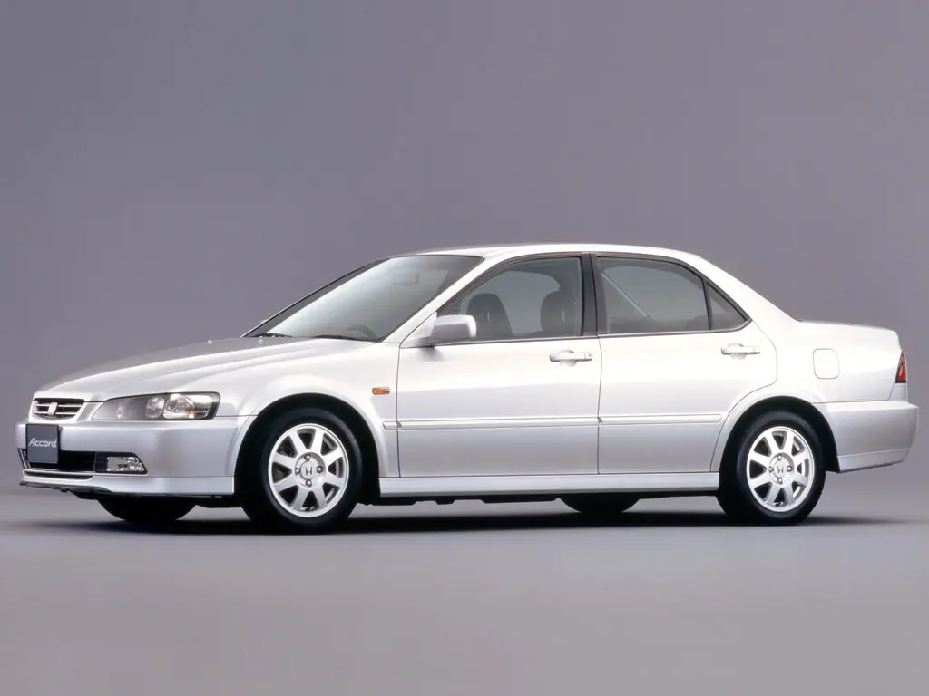 Honda Accord 1997, 1998, 1999, 2000, седан, 6 поколение, CF технические  характеристики и комплектации