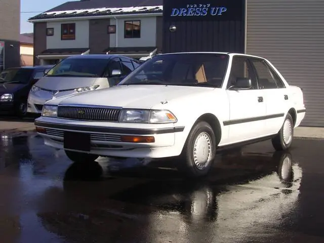 Toyota corona 1989. Toyota Corona 9 поколение. Toyota Corona 9 поколение Рестайлинг. Тойота корона 1990 технические характеристики. Corona Рестайлинг.
