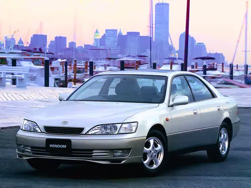 Toyota Windom 1996 - 1999