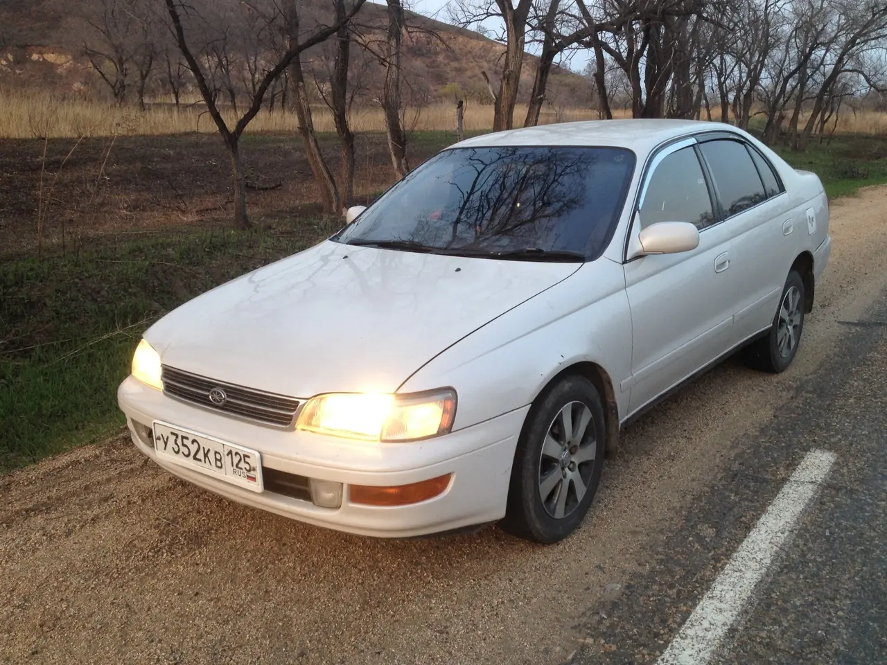 Toyota Corona 93 года