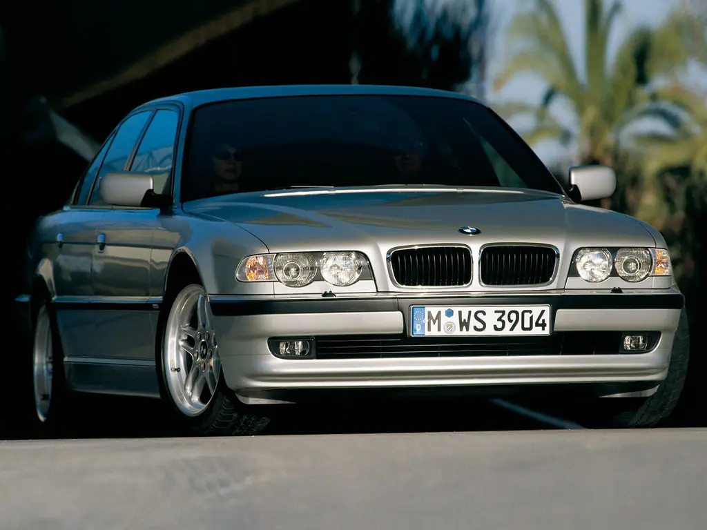 bmw 735i e38 2001г