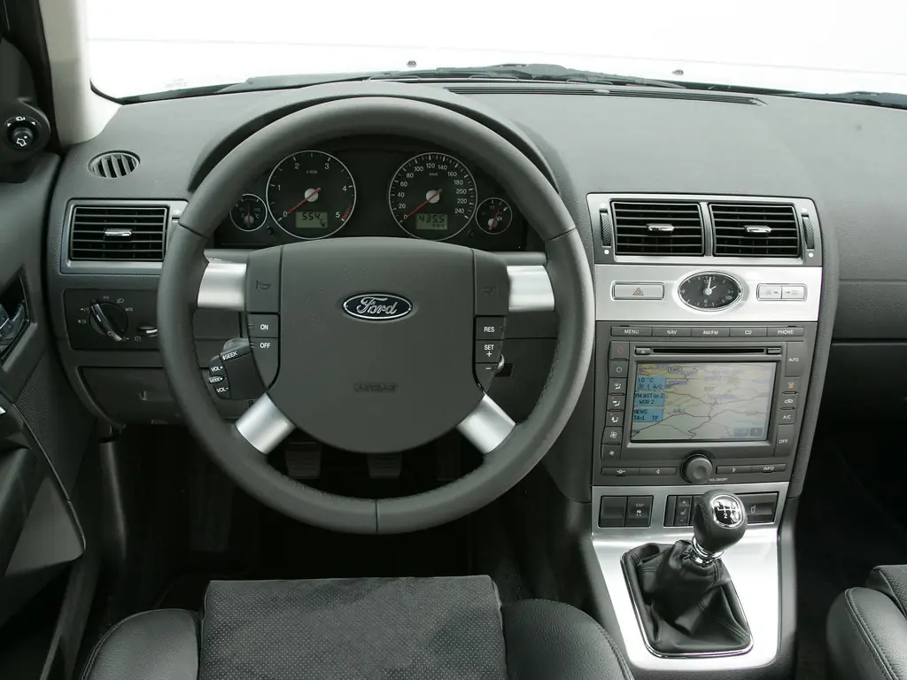 ford_mondeo_538404.jpg