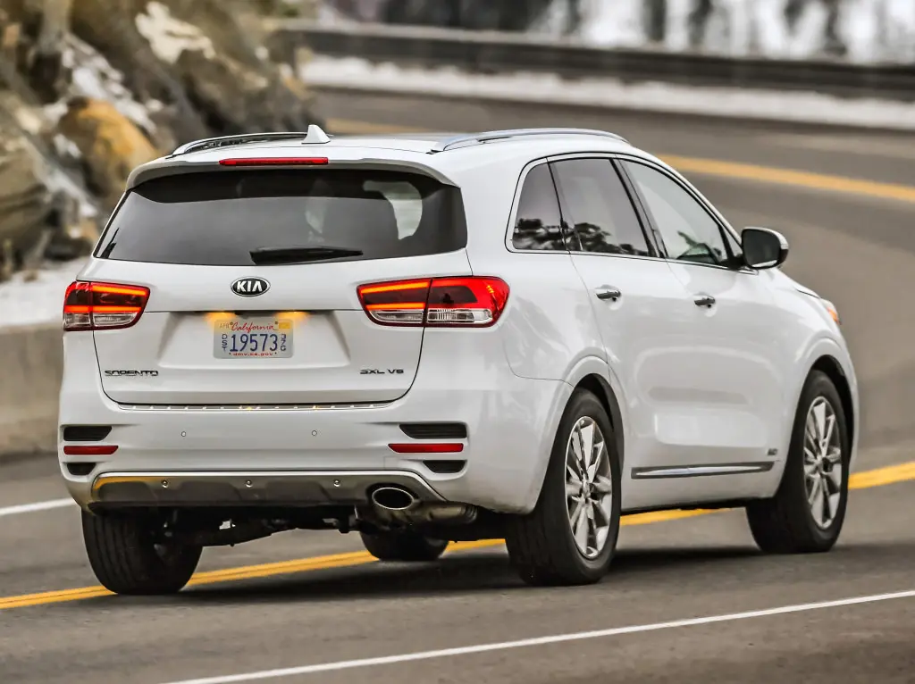 Kia Sorento 2016 Wallpaper