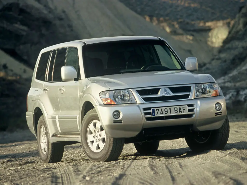 Mitsubishi Pajero рестайлинг 2003, джип/suv 5 дв., 3 поколение, V70 (05.2003 - 03.2006)