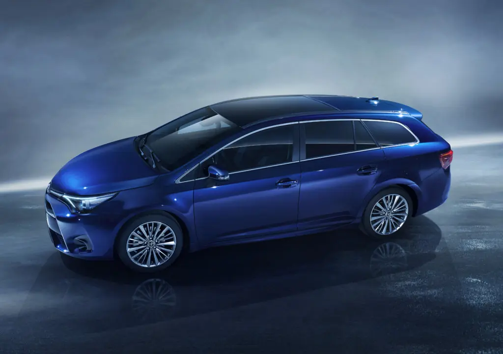 Toyota Avensis 2017 универсал