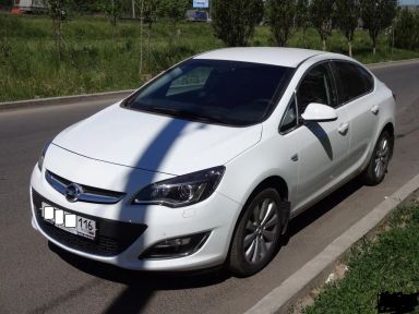 Opel Astra 2014   |   09.06.2016.