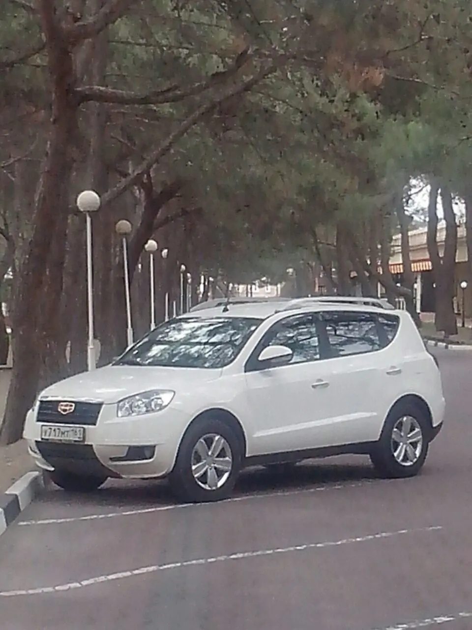   7 2014 2       SUV     85 