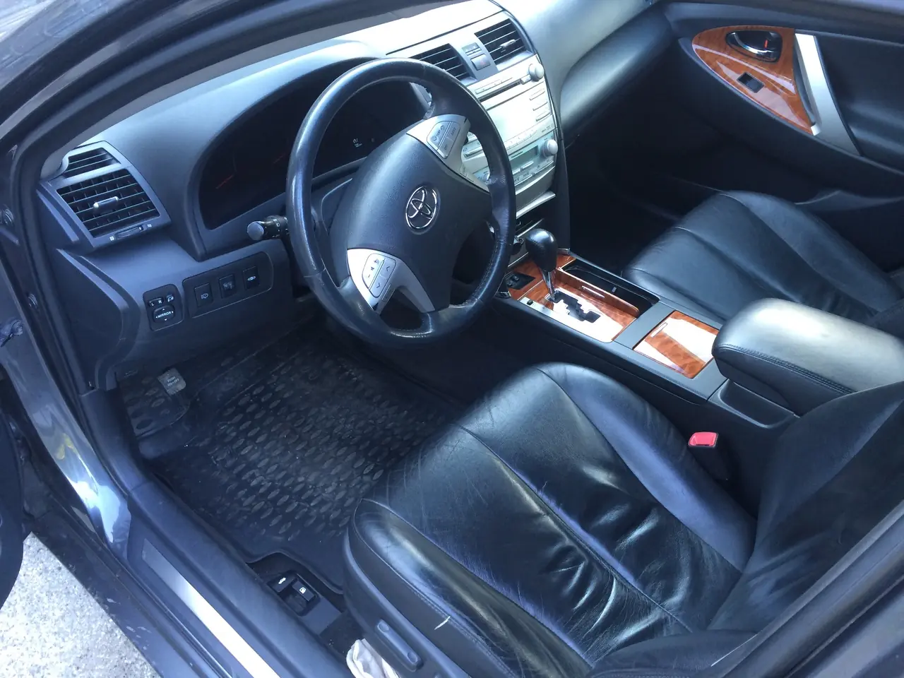 Салон Toyota Camry xv40 механика
