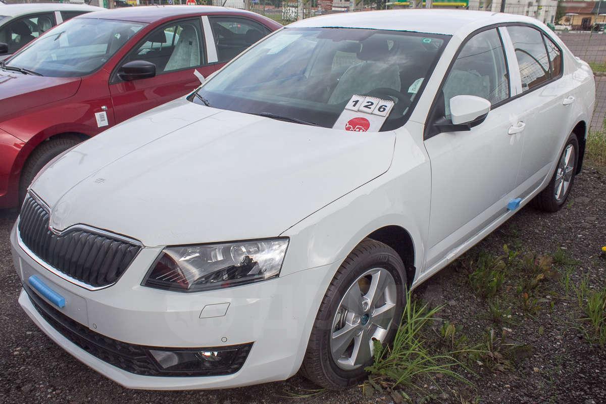 8 tsi dsg. Octavia 1. 8. Октавия а7 hockey edition. 8 tsi 180 л.