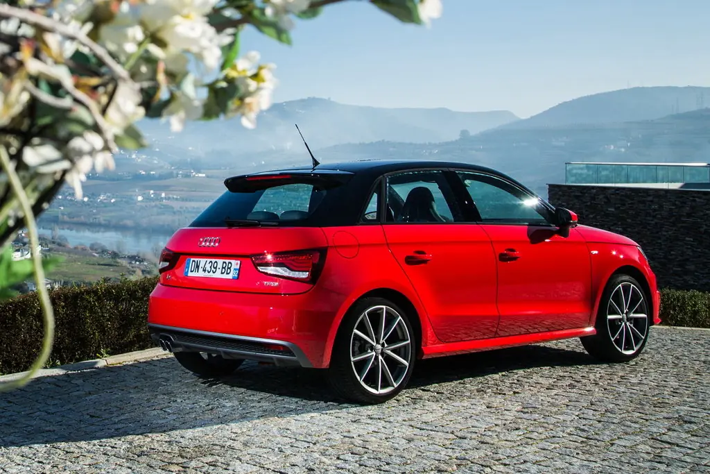 Audi A1 2014 2015 2016 5 . 1