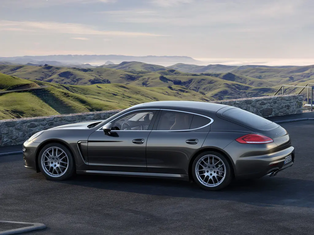 porsche panamera комплектации