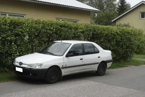 Peugeot 306