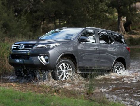 Toyota Fortuner (AN160)
07.2015 - 07.2020