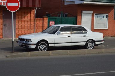 BMW 7-Series, 1988