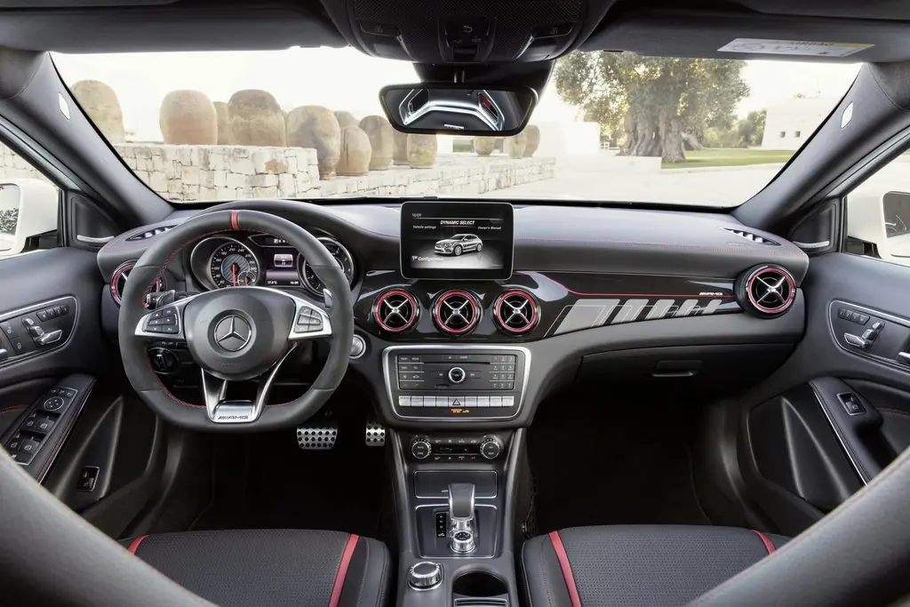 X156 Navigations-Displayschutzfolie HD 9H gehärtetes Glas mit hoher Empfindlichkeit-YEEPIN W117 2014-2019 Mercedes Benz GLA-Class 7 Zoll 