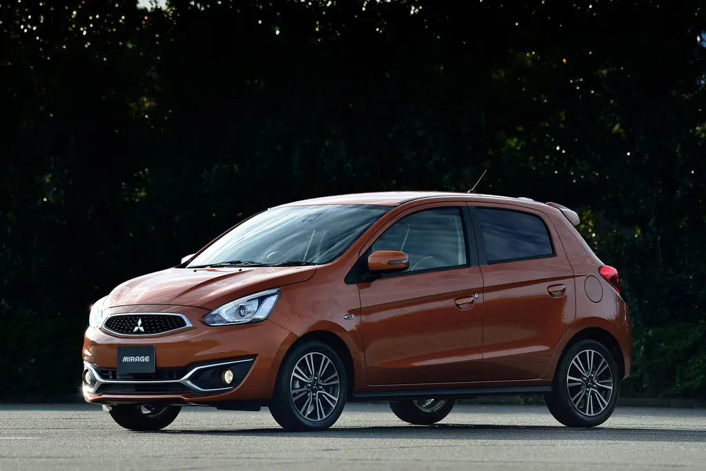 Mitsubishi Mirage рестайлинг 2016, 2017, 2018, 2019, 2020, хэтчбек 5 дв ...