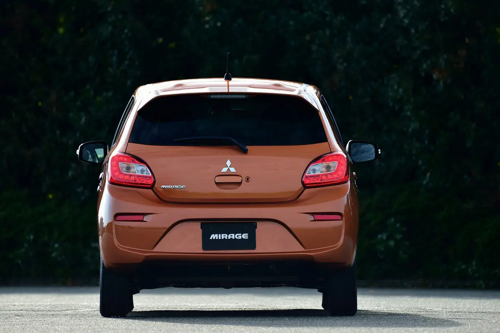 Mitsubishi Mirage рестайлинг 2016, 2017, 2018, 2019, 2020, хэтчбек 5 дв ...