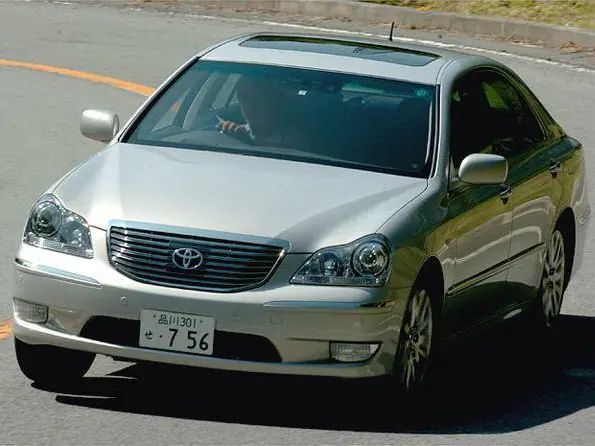 toyota crown majesta