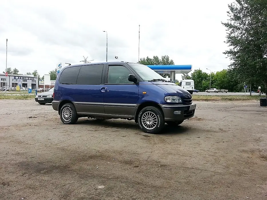 nissan serena 1998 отзывы