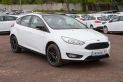 Ford Focus 1.6 MT White and Black (02.2017 - 10.2019))