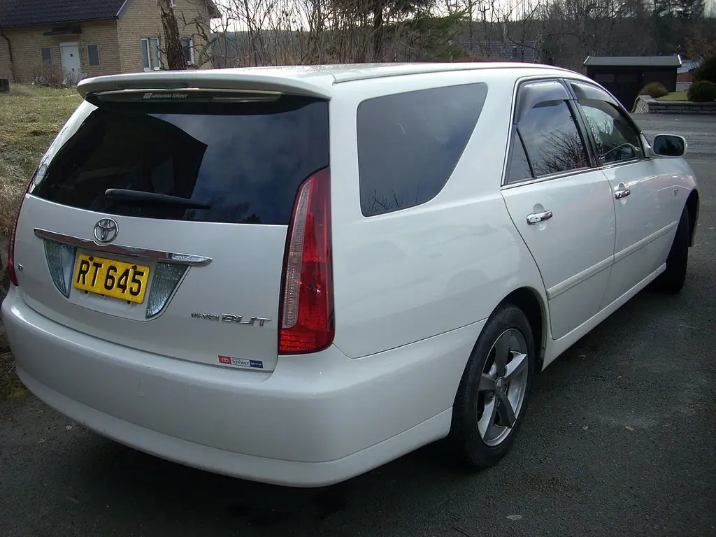 Toyota Mark II Qualis 2.2 бензиновый 2001 на DRIVE2