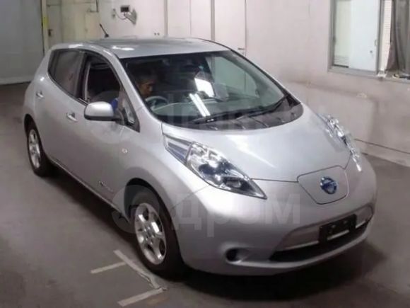 Nissan Leaf, 2011 год, 440 000 руб.