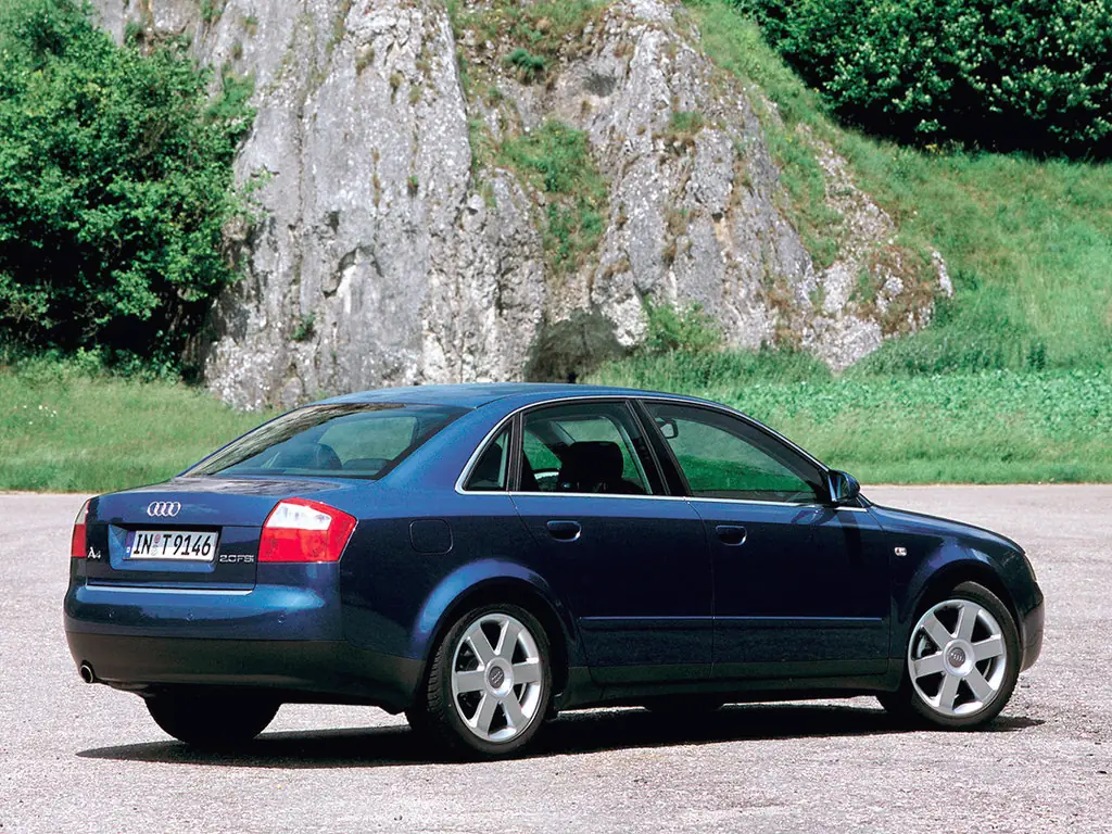 Купить с4 в беларуси. Audi a4 b6 2000. Audi a4 b6 2004. Ауди а4 b6 2001. Ауди а4 2002 седан.
