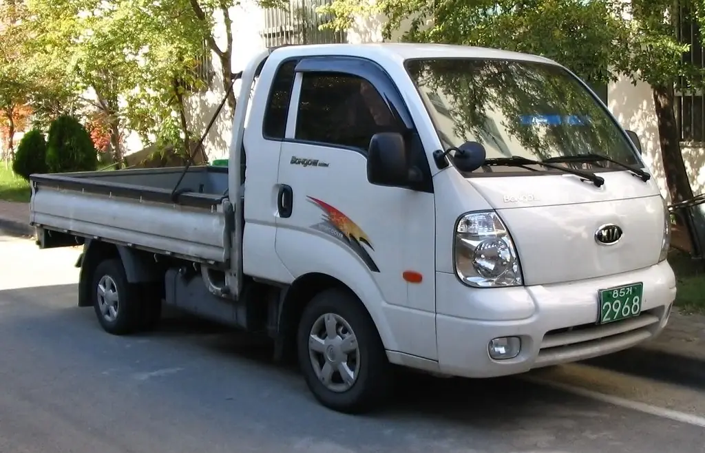 Kia Bongo 2004, 2005, 2006, 2007, 2008, бортовой грузовик, 4 поколение, PU  технические характеристики и комплектации